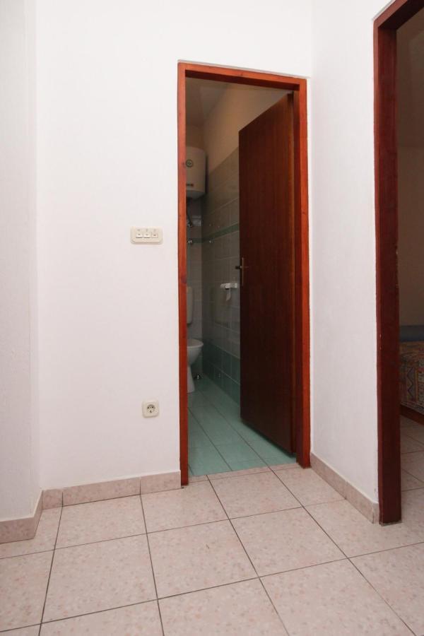 Apartments By The Sea Mandre, Pag - 6284 Kolan Ngoại thất bức ảnh