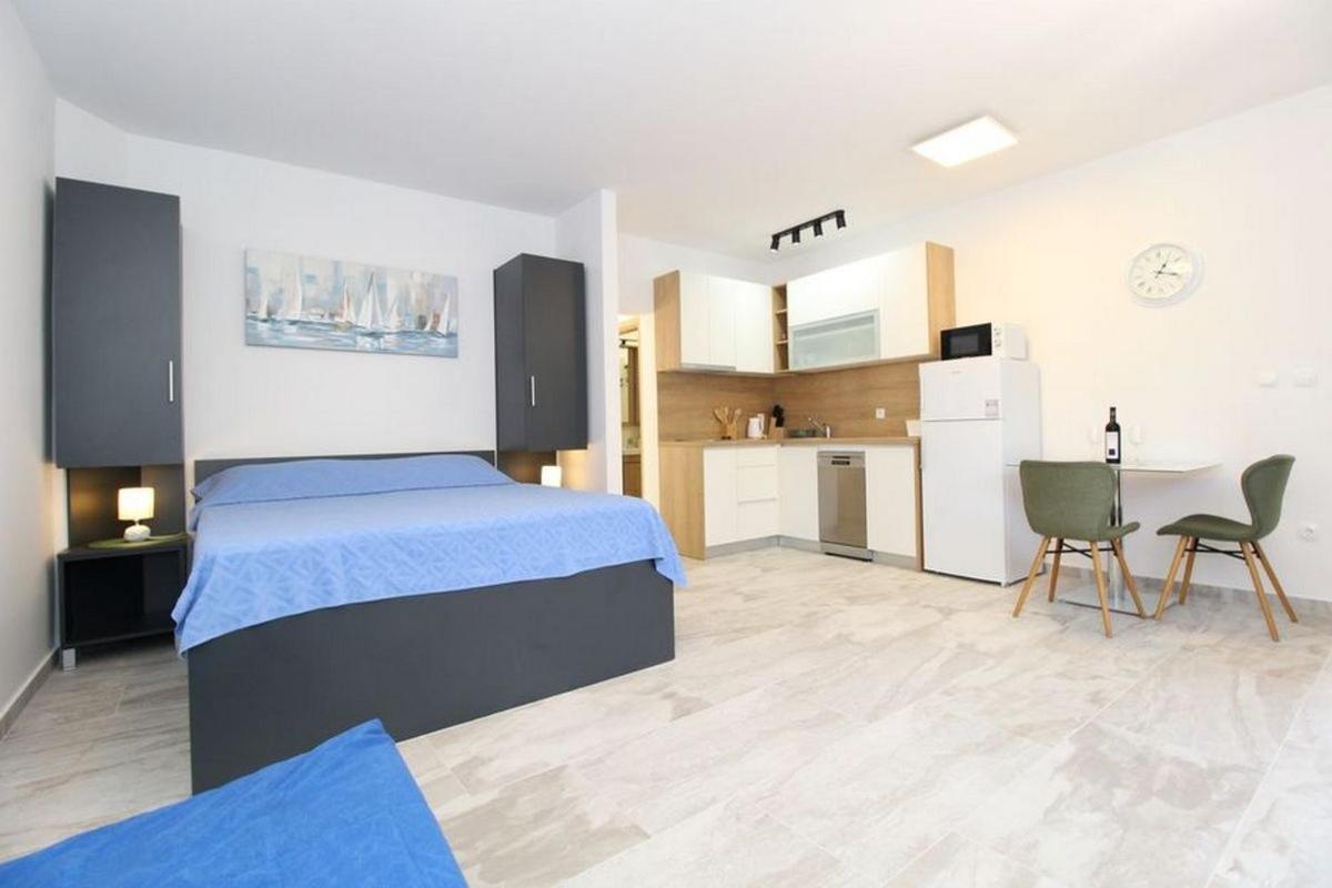 Apartments By The Sea Mandre, Pag - 6284 Kolan Ngoại thất bức ảnh